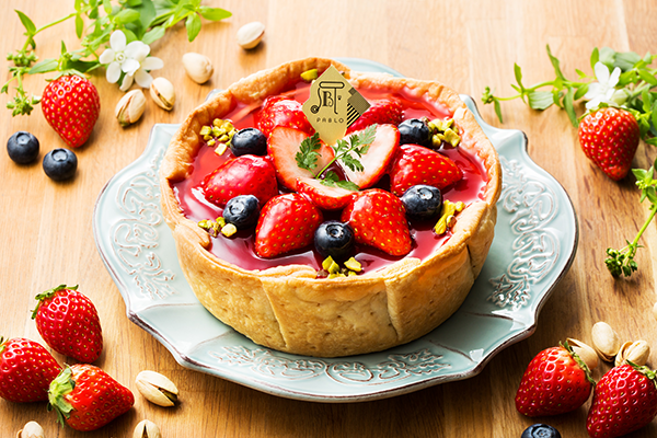 Strawberry Pistachio Cheese Tart