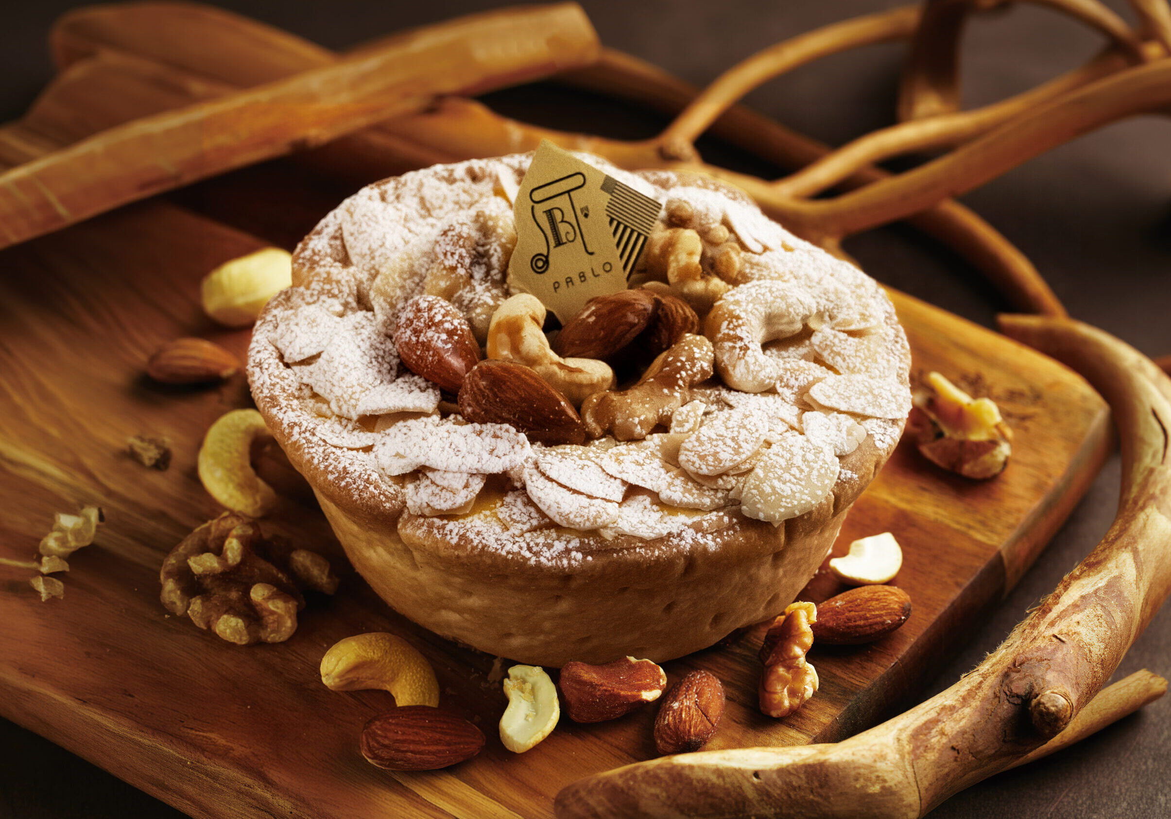 パブロとろけるキャラメルナッツチーズタルト